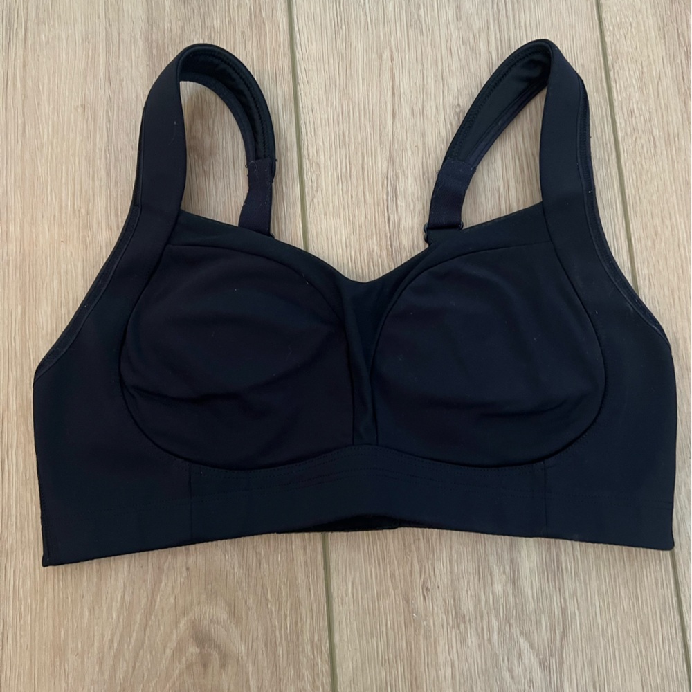 Lululemon supportive running sports bra